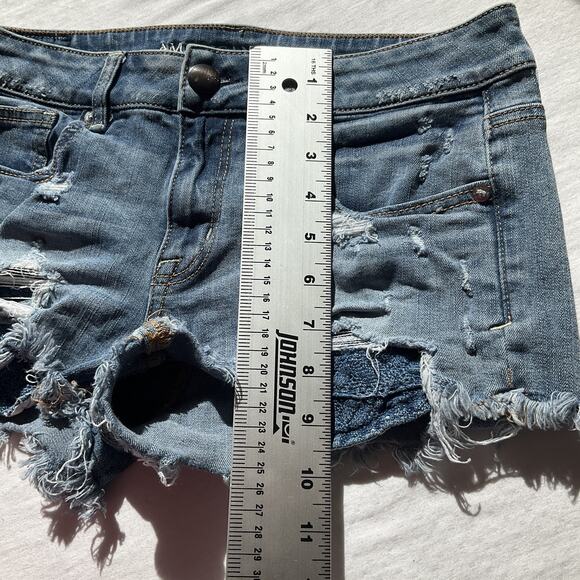 American Eagle Outfitters Women Shorts Size 8 Blue Denim Cutoff Super Stretch - Picture 6 of 10